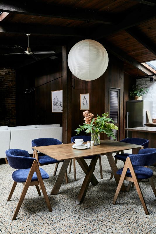 hardwood-dining-table-modern-dining-room1