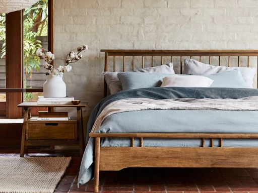 Five Bedside Table Decorating Ideas